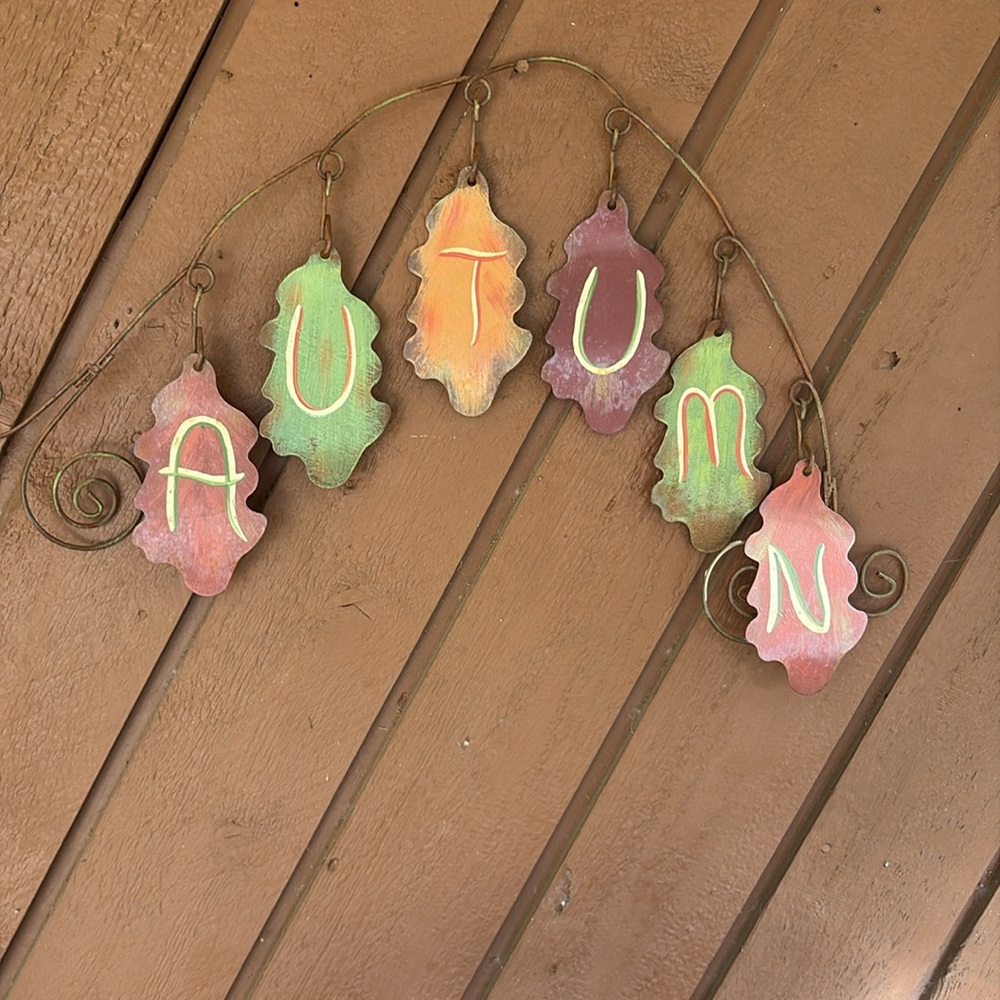 Very cute & clever metal Fall wall hanging !